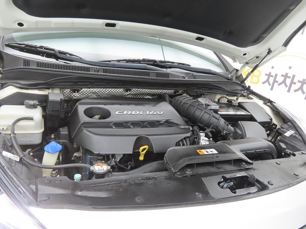 HYUNDAI i40 2012 Blanco - Importación desde Corea - HF Imports Iquique - Foto 19