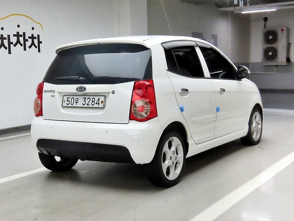 KIA Morning - Vista 4