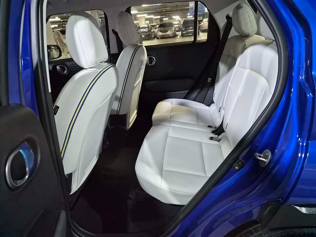 HYUNDAI Casper - Vista 7