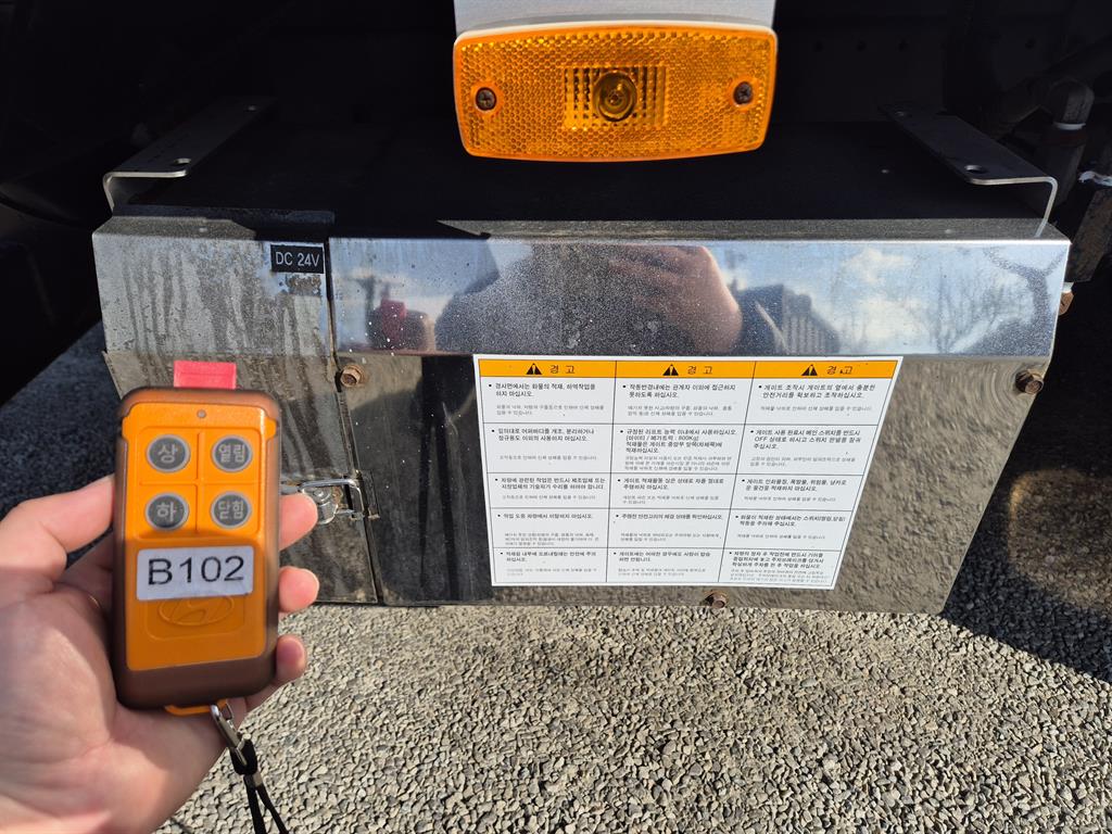 medium and large cargo truck - Vista 10