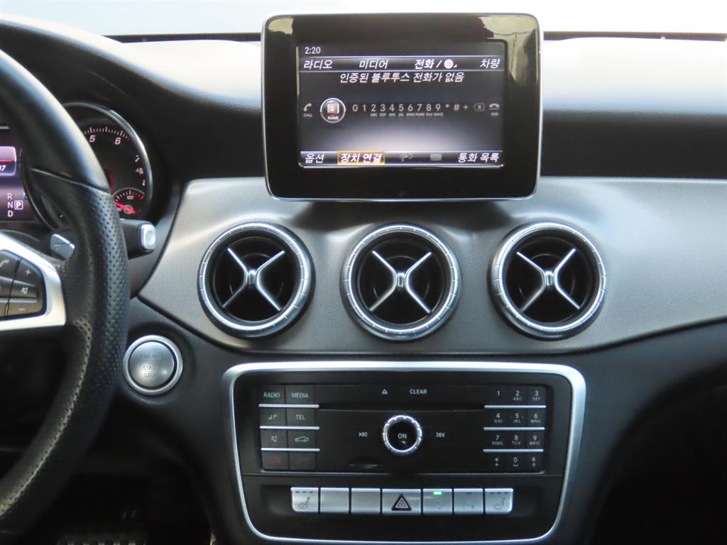 Mercedes Benz CLA Class 2019 Blanco - Importación desde Corea - HF Imports Iquique - Foto 9