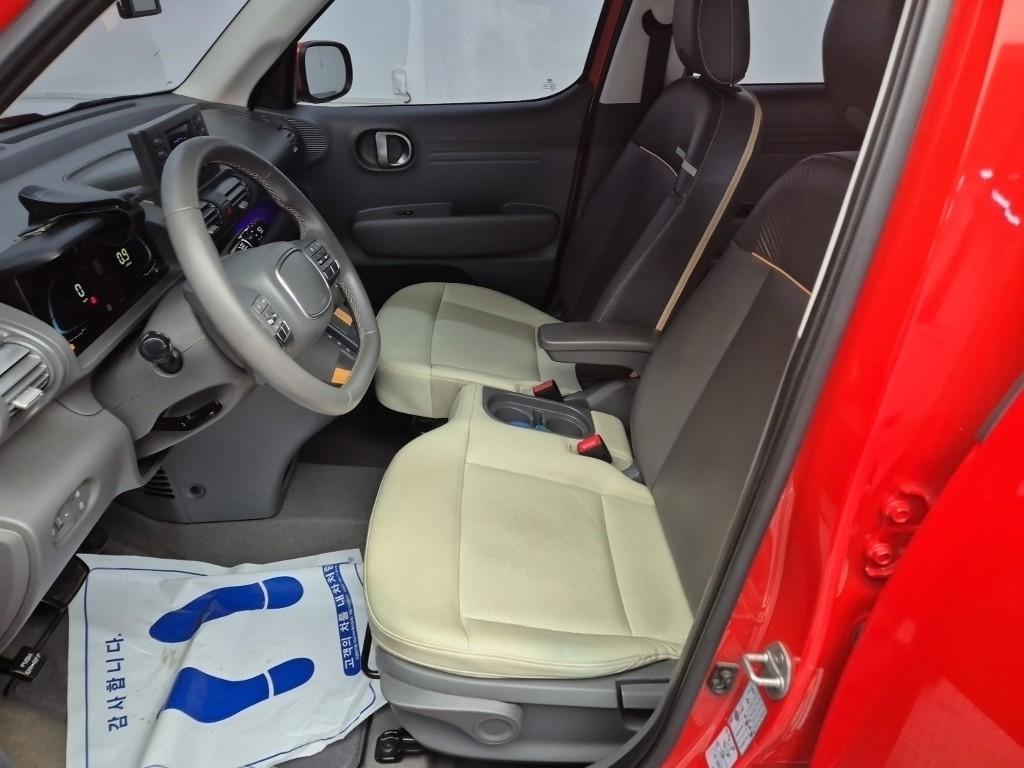 HYUNDAI Casper - Vista 10