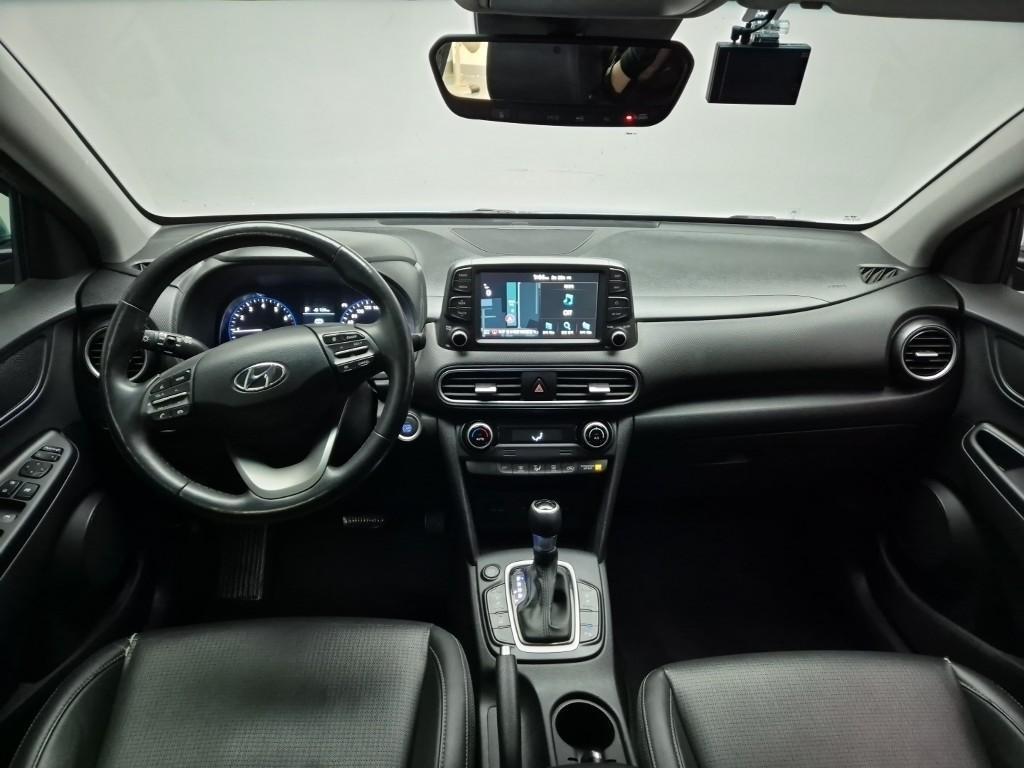 HYUNDAI Kona - Vista 7