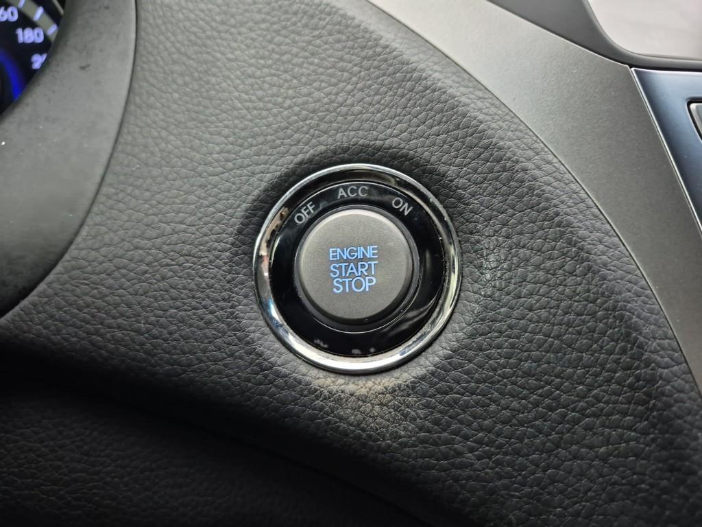 HYUNDAI Grandeur 2017 Negro - Importación desde Corea - HF Imports Iquique - Foto 16