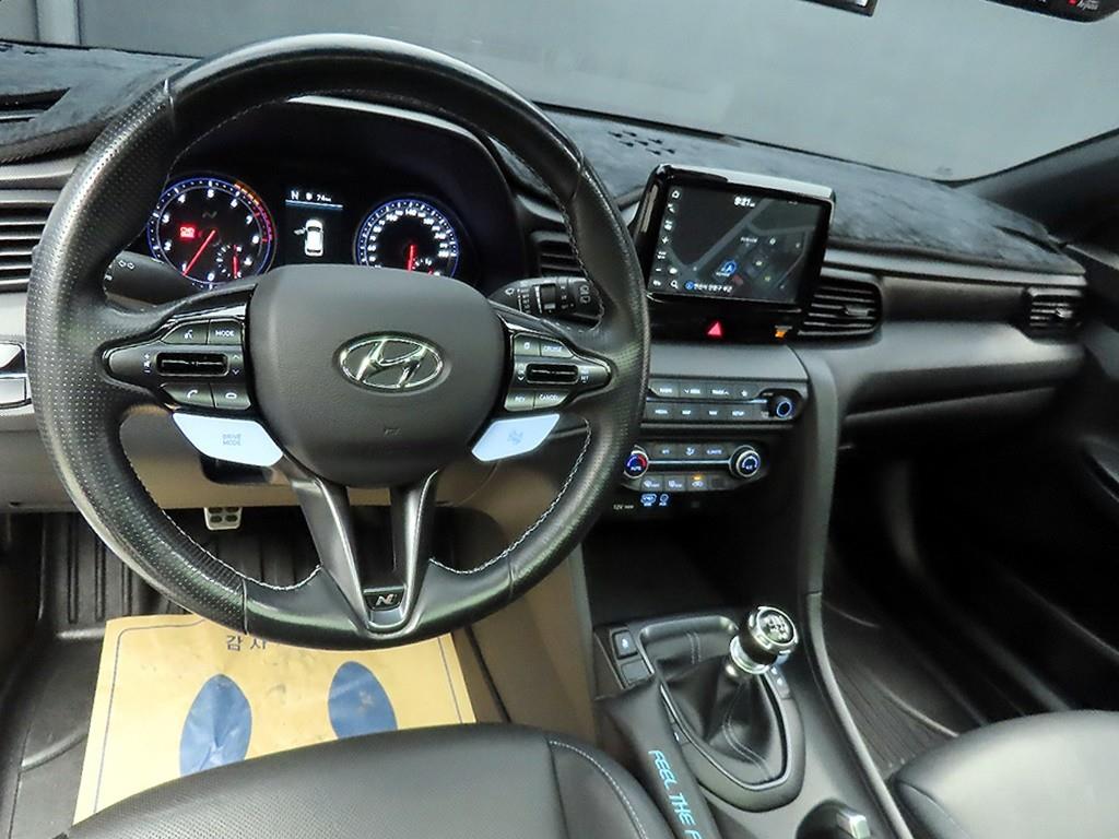 HYUNDAI Veloster - Vista 7