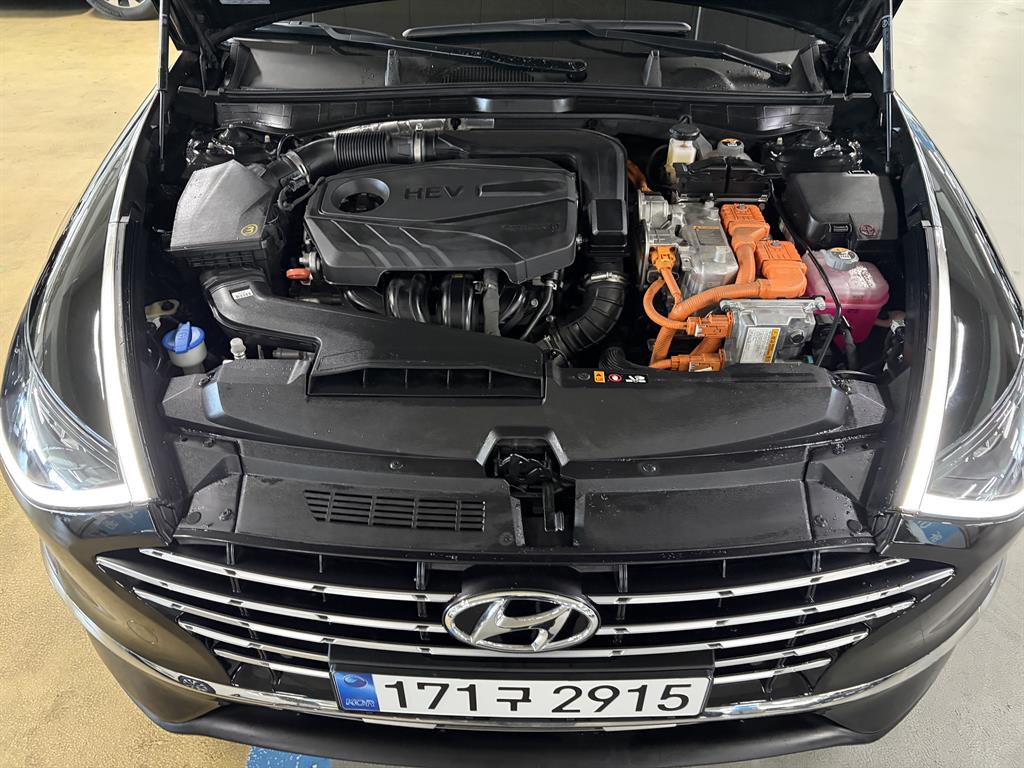 HYUNDAI Sonata - Vista 9