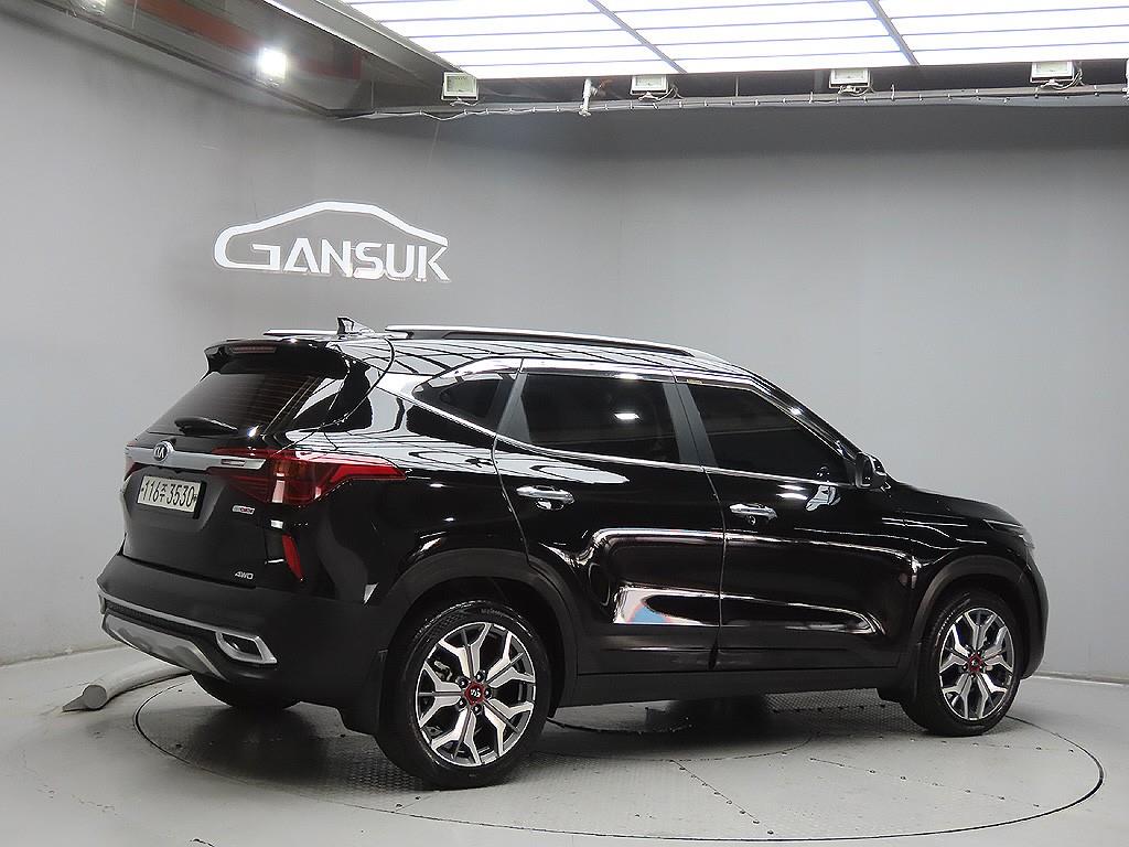 KIA Seltos - Vista 7