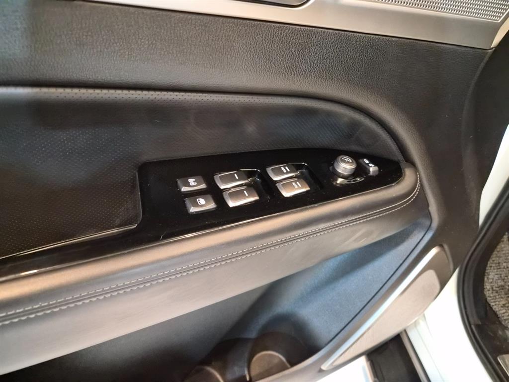 Ssangyong Rexton - Vista 12