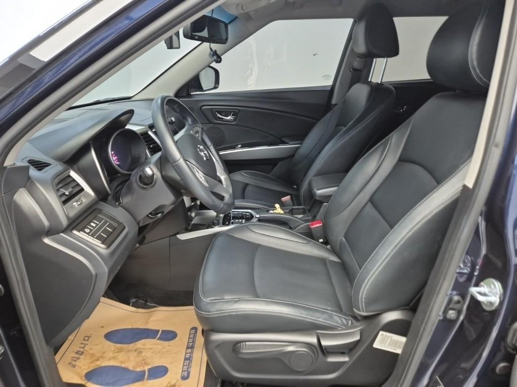 Ssangyong Tivoli - Vista 11