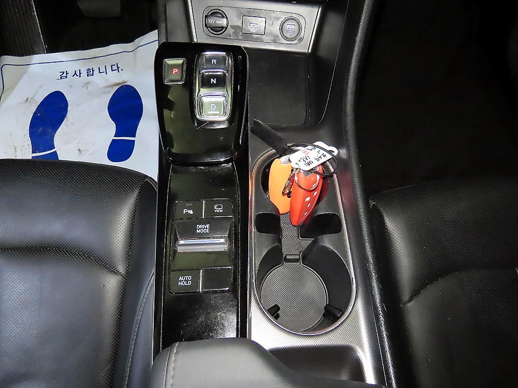 HYUNDAI Sonata - Vista 12