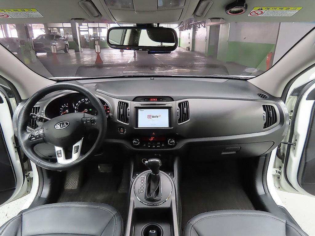 KIA Sportage 2012 Blanco - Importación desde Corea - HF Imports Iquique - Foto 8