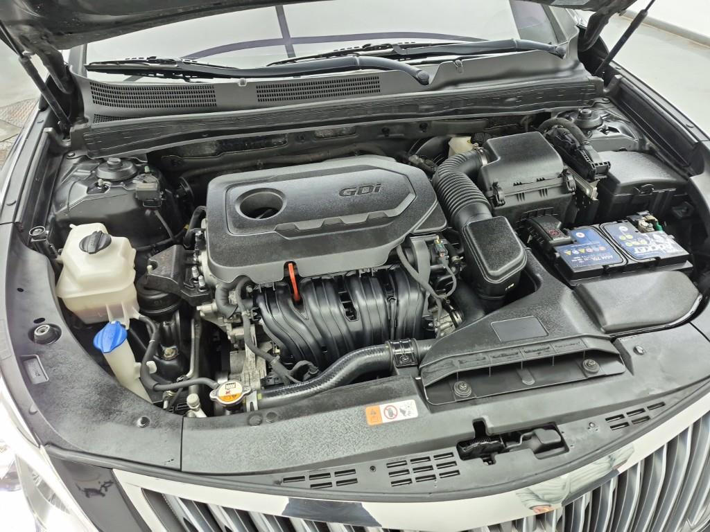 HYUNDAI Grandeur - Vista 6