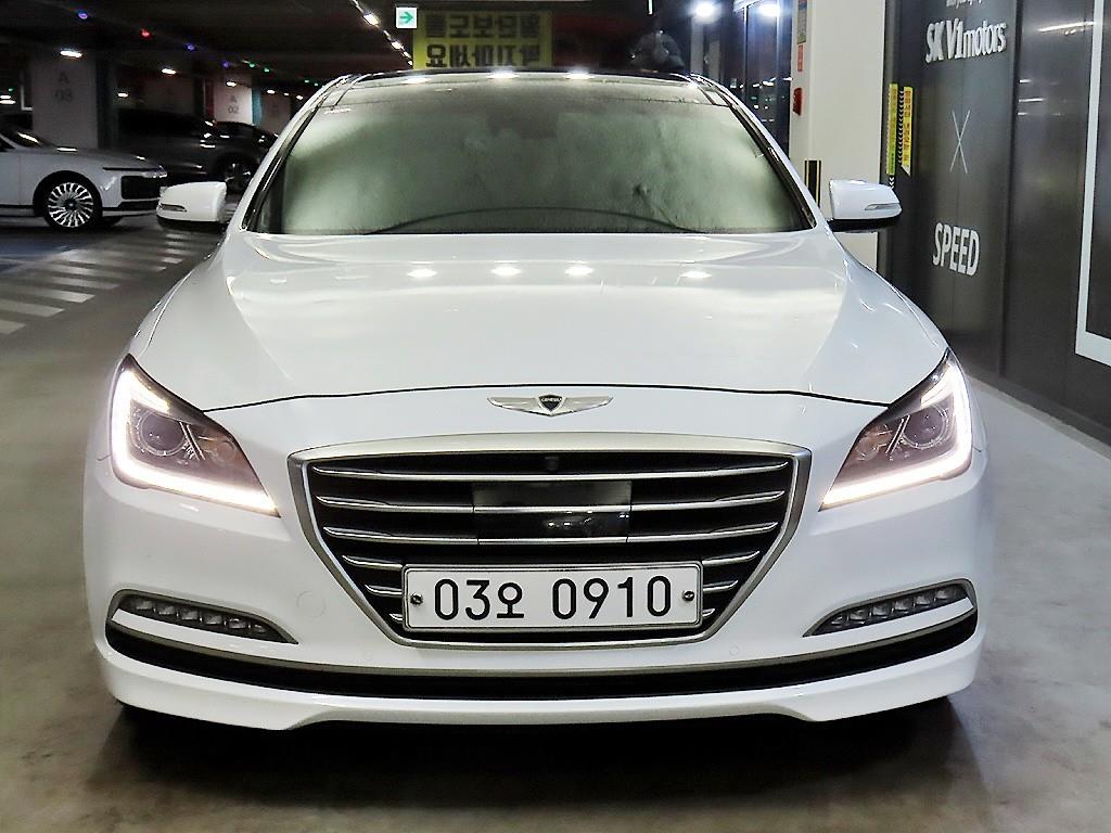 HYUNDAI Genesis - Vista 2