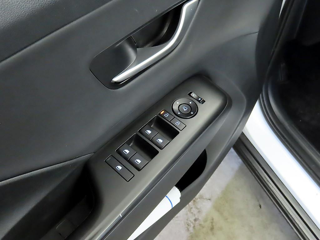 HYUNDAI Kona 2023 Blanco - Importación desde Corea - HF Imports Iquique - Foto 16