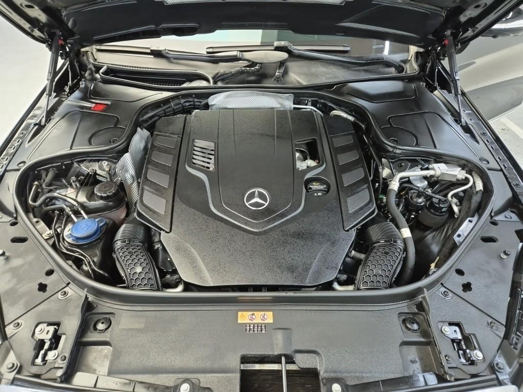 Mercedes Benz S Class - Vista 5