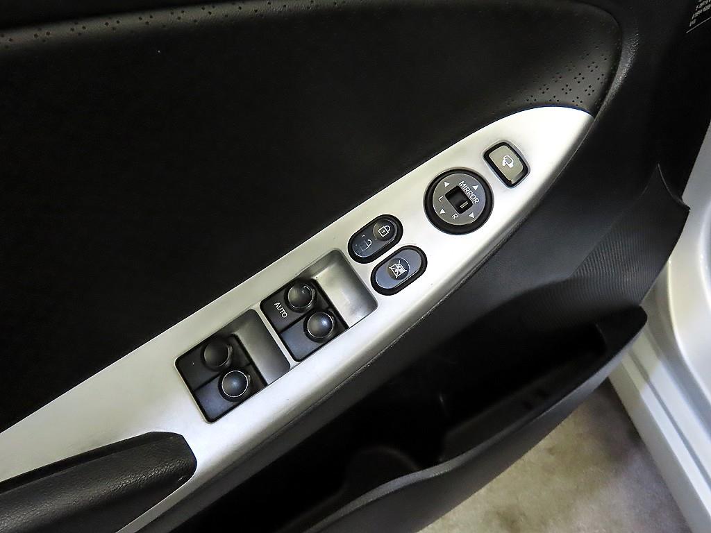 HYUNDAI Accent 2012 Gris - Importación desde Corea - HF Imports Iquique - Foto 13