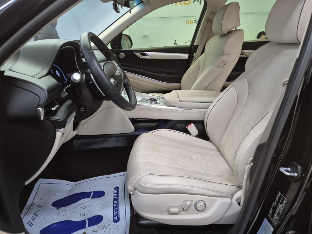 Genesis GV80 - Vista 11