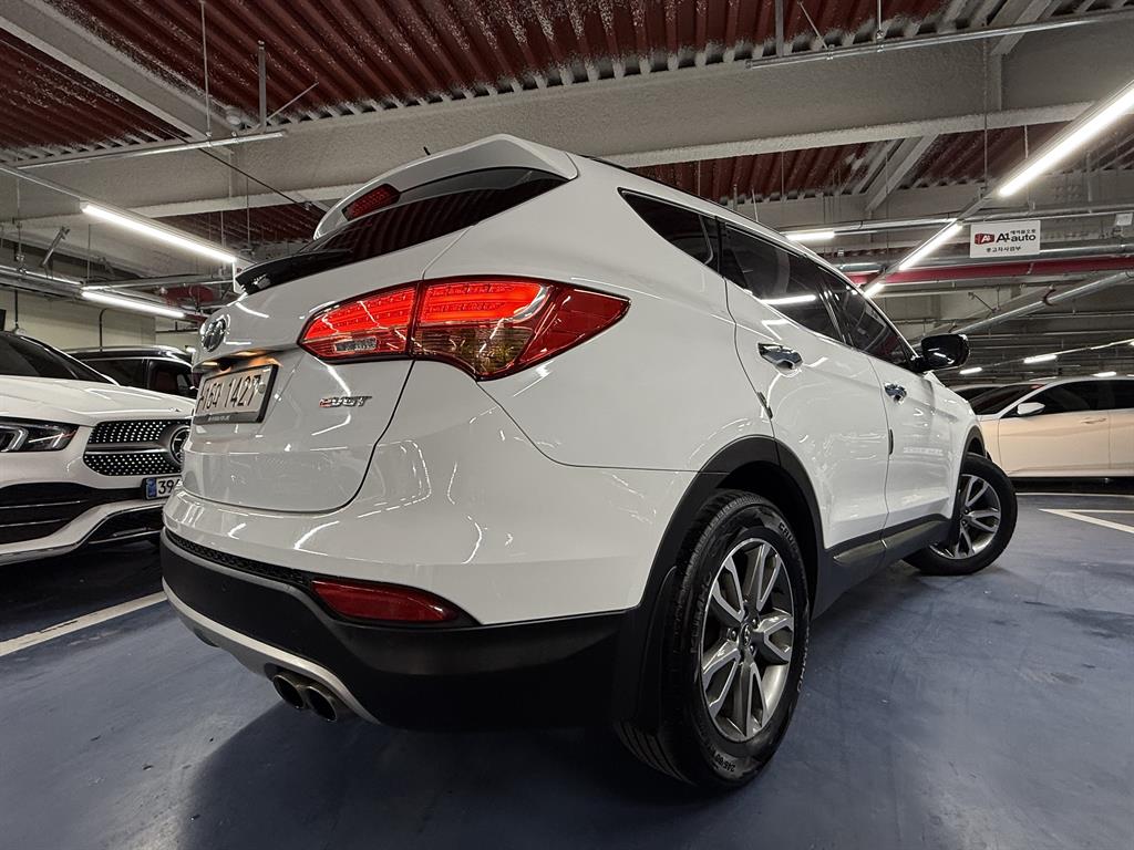 HYUNDAI Santa Fe - Vista 3