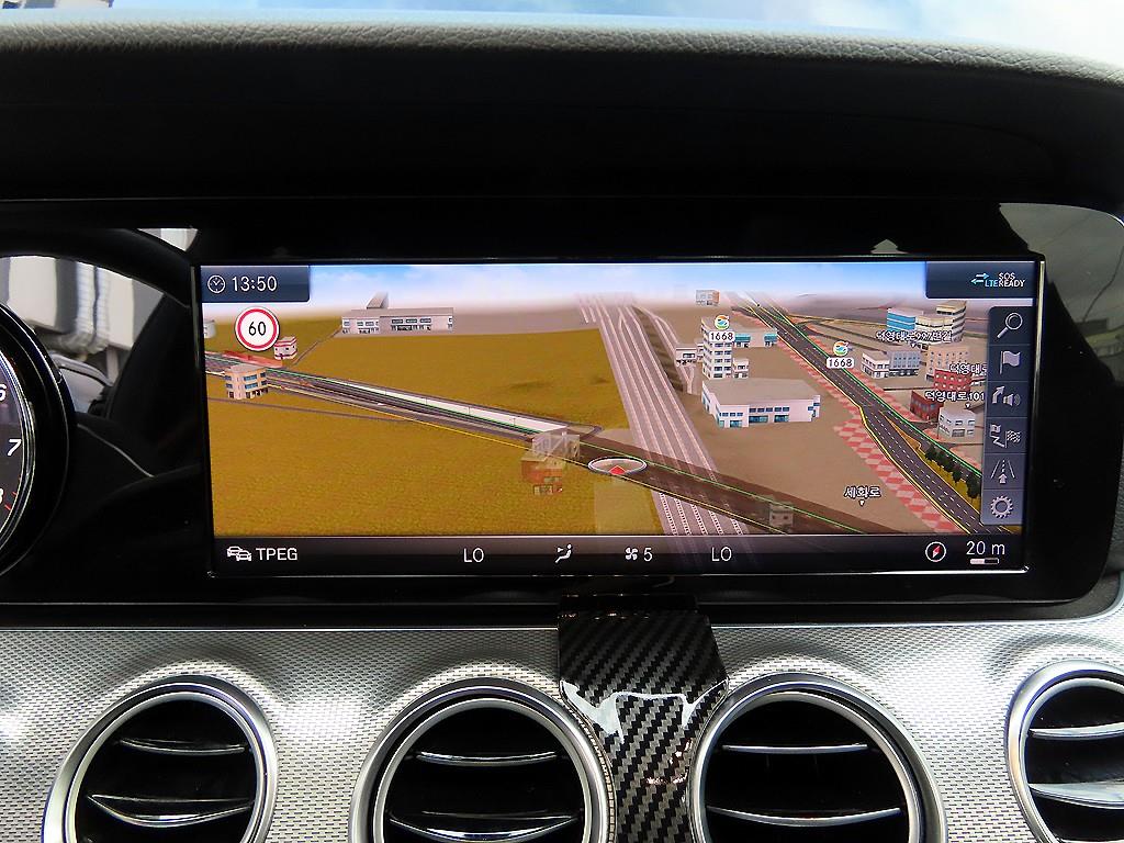 Mercedes Benz E class 2020 Negro - Importación desde Corea - HF Imports Iquique - Foto 13