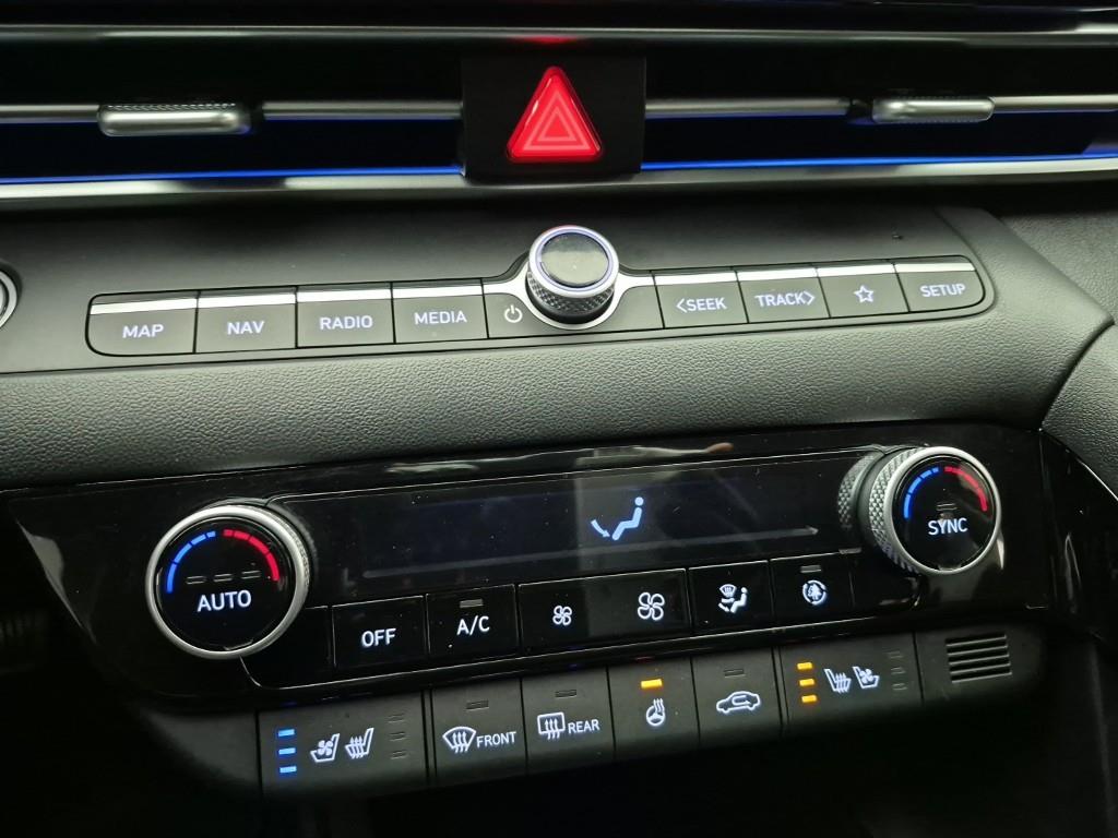 HYUNDAI Avante - Vista 10