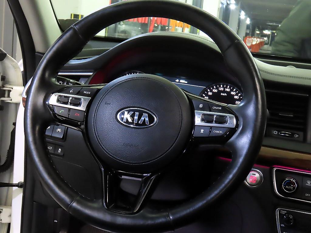 KIA K7 - Vista 8