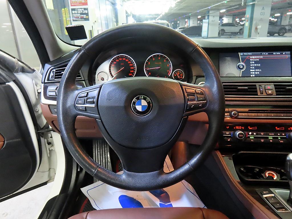 BMW 5 Series - Vista 8