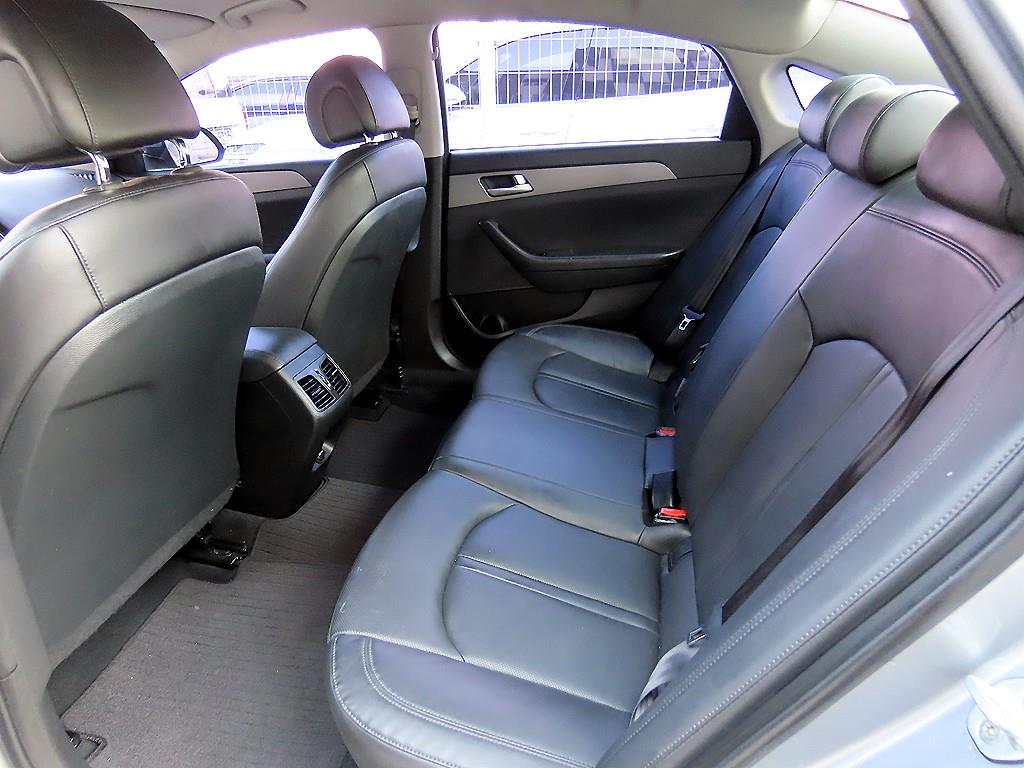 HYUNDAI Sonata - Vista 6