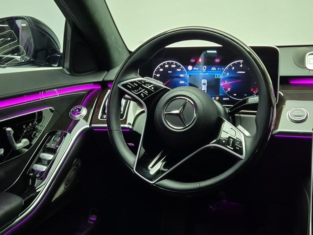 Mercedes Benz S Class - Vista 9