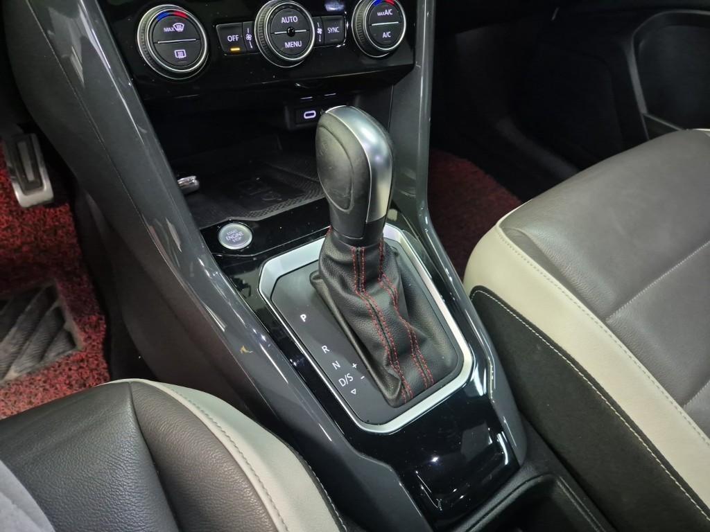 Volkswagen T-Roc - Vista 8