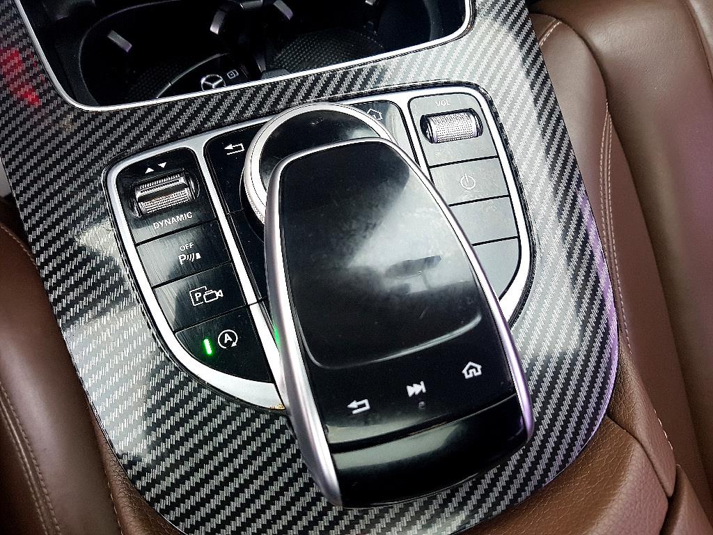 Mercedes Benz E class - Vista 12