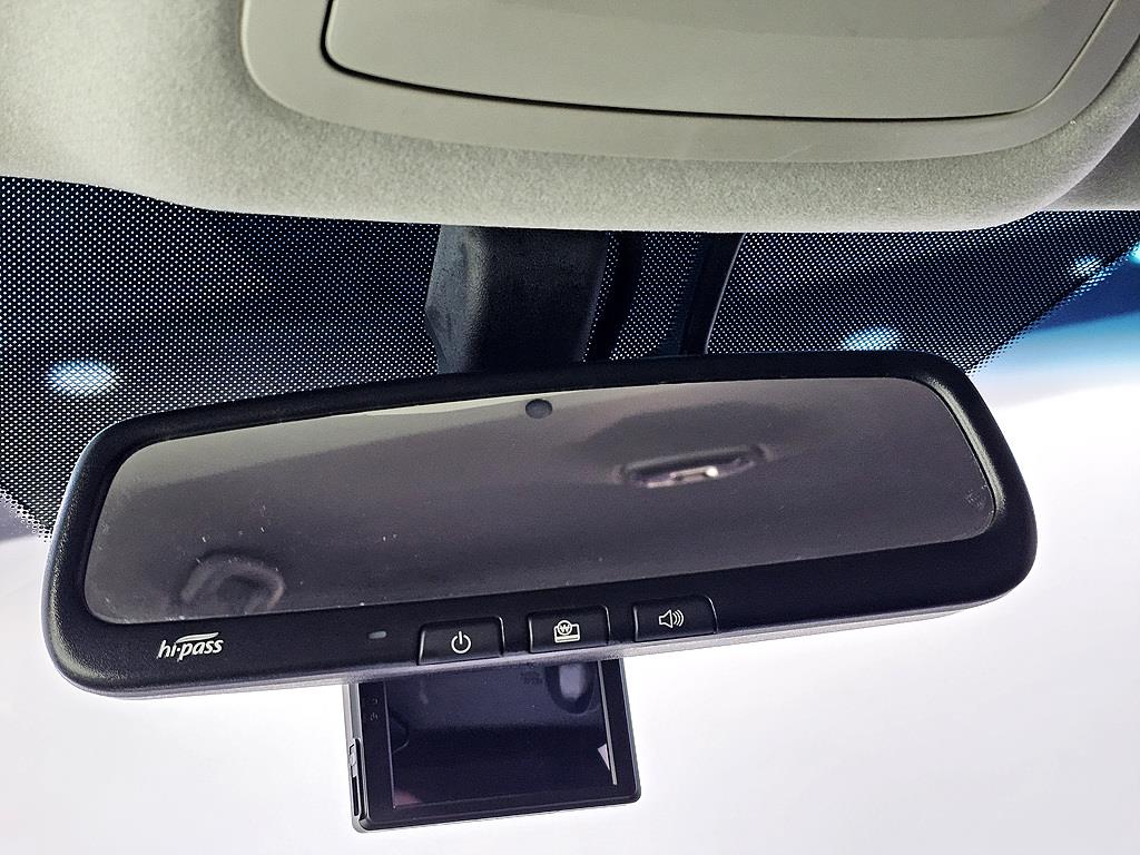 Ssangyong Tivoli - Vista 11