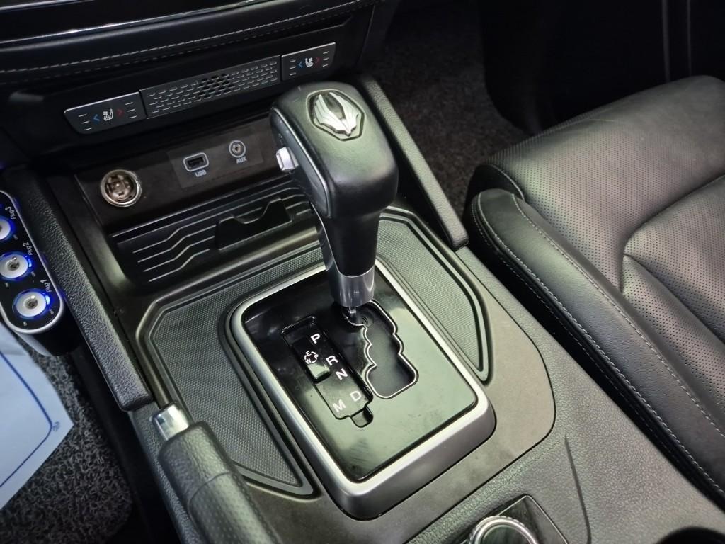 Ssangyong Rexton - Vista 8