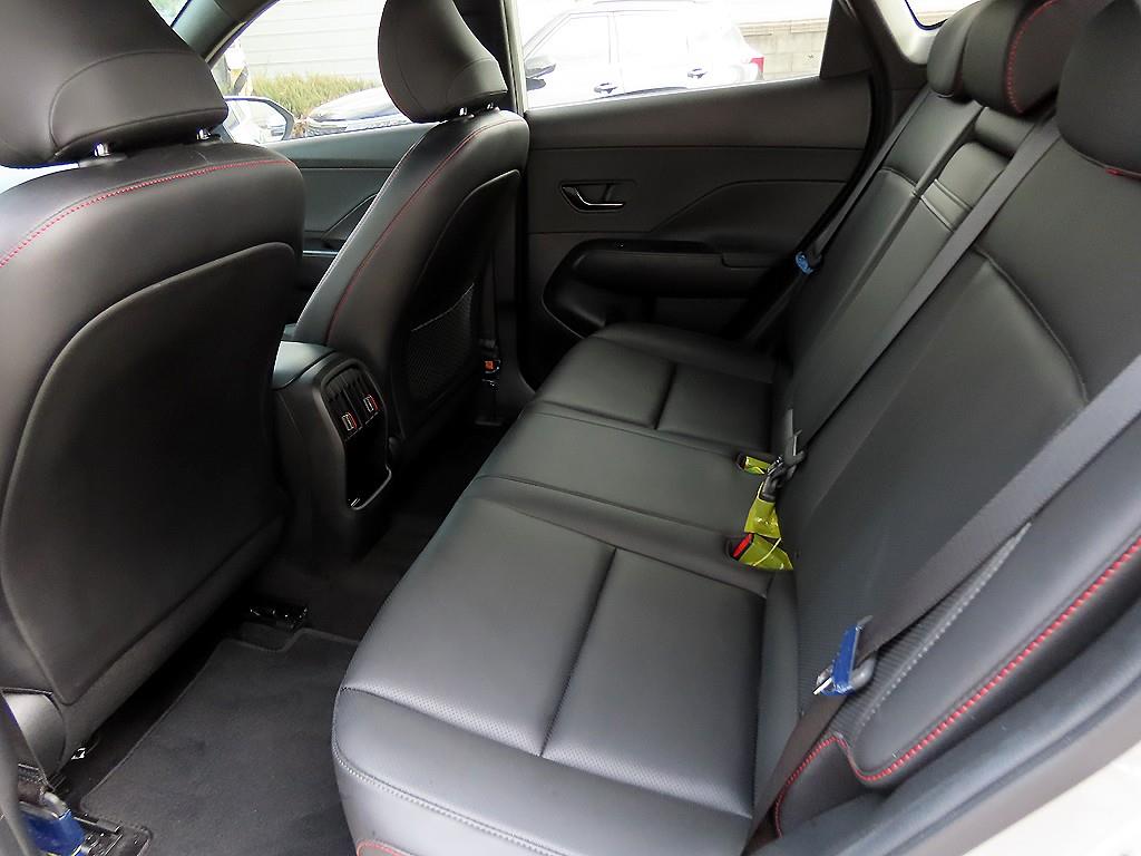 HYUNDAI Kona - Vista 6