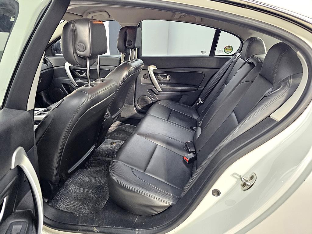 SAMSUNG SM5 - Vista 8