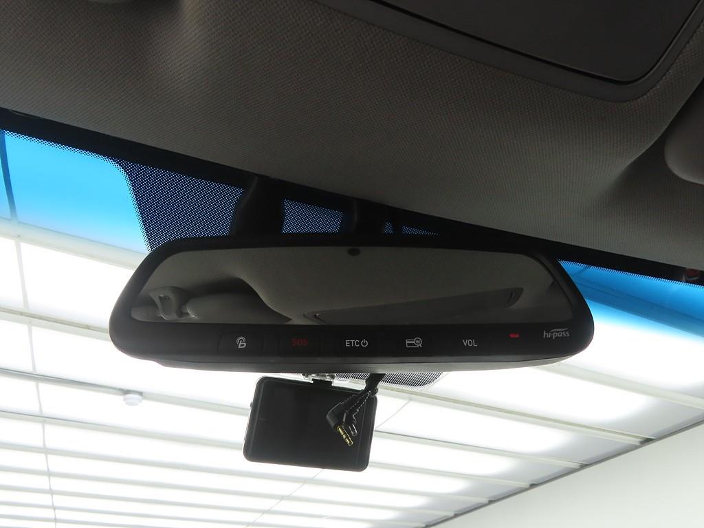 HYUNDAI Ioniq - Vista 12