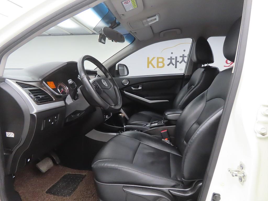 Ssangyong Korando - Vista 5