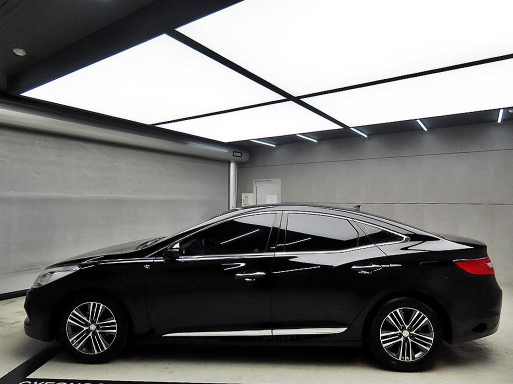 HYUNDAI Grandeur - Vista 4