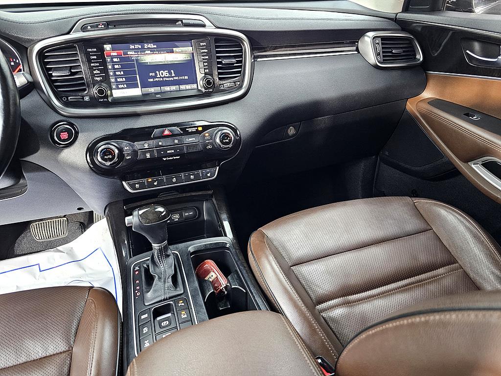 KIA Sorento - Vista 10