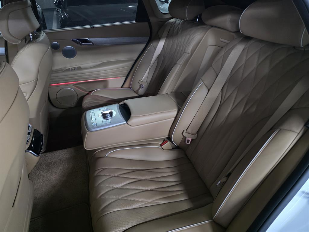 Genesis G80 2025 Blanco - Importación desde Corea - HF Imports Iquique - Foto 18