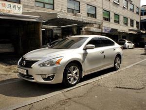 Nissan Altima - Vista 3