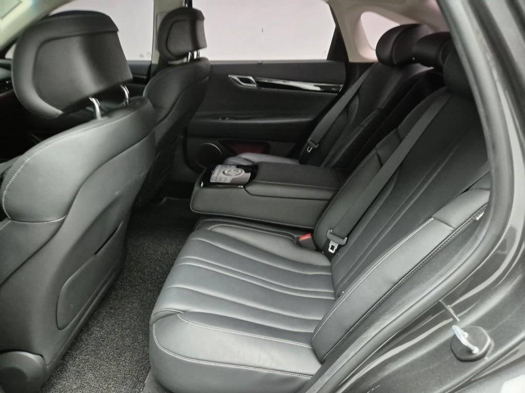 Genesis G80 - Vista 12