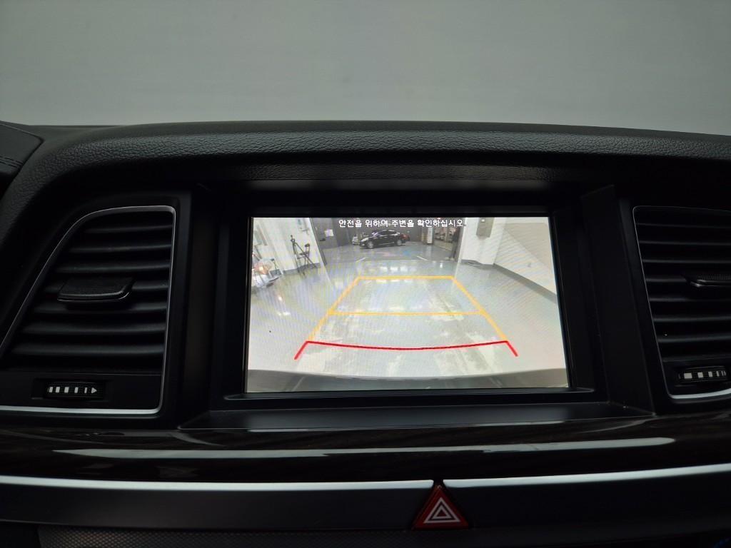 Genesis G80 - Vista 10