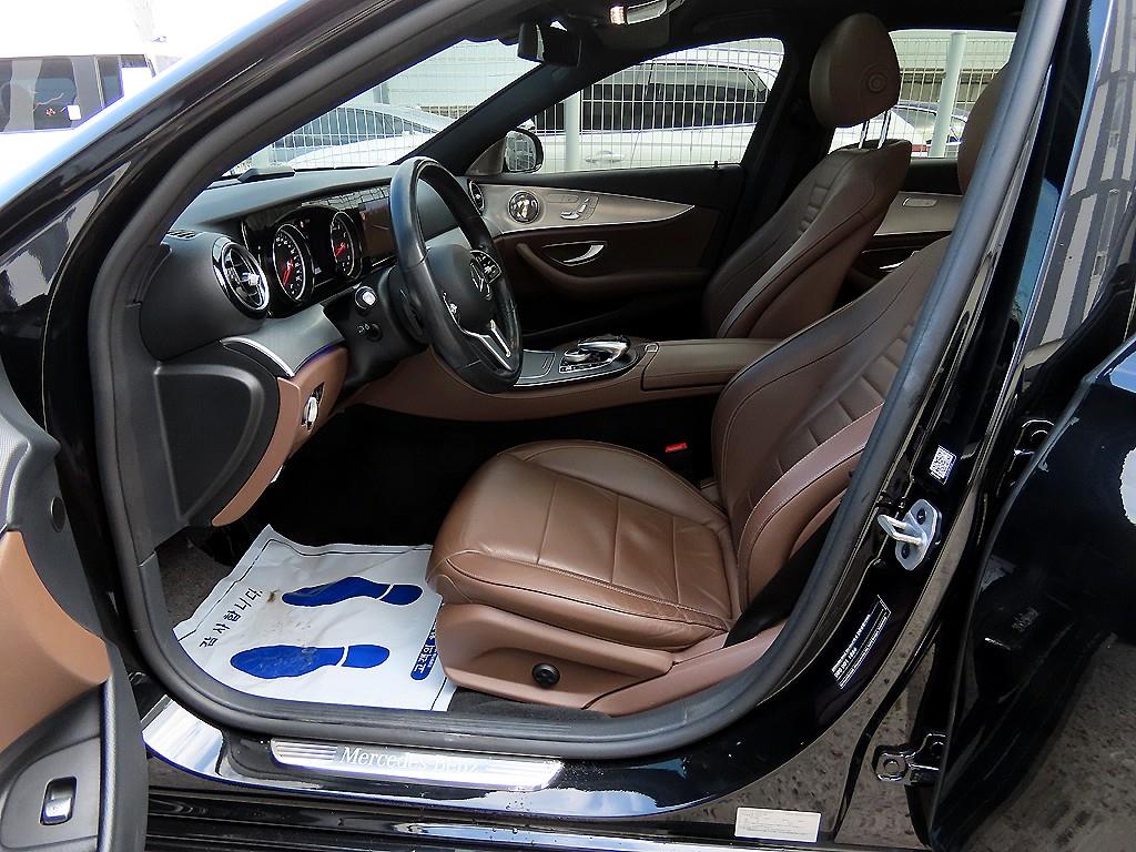 Mercedes Benz E class - Vista 5