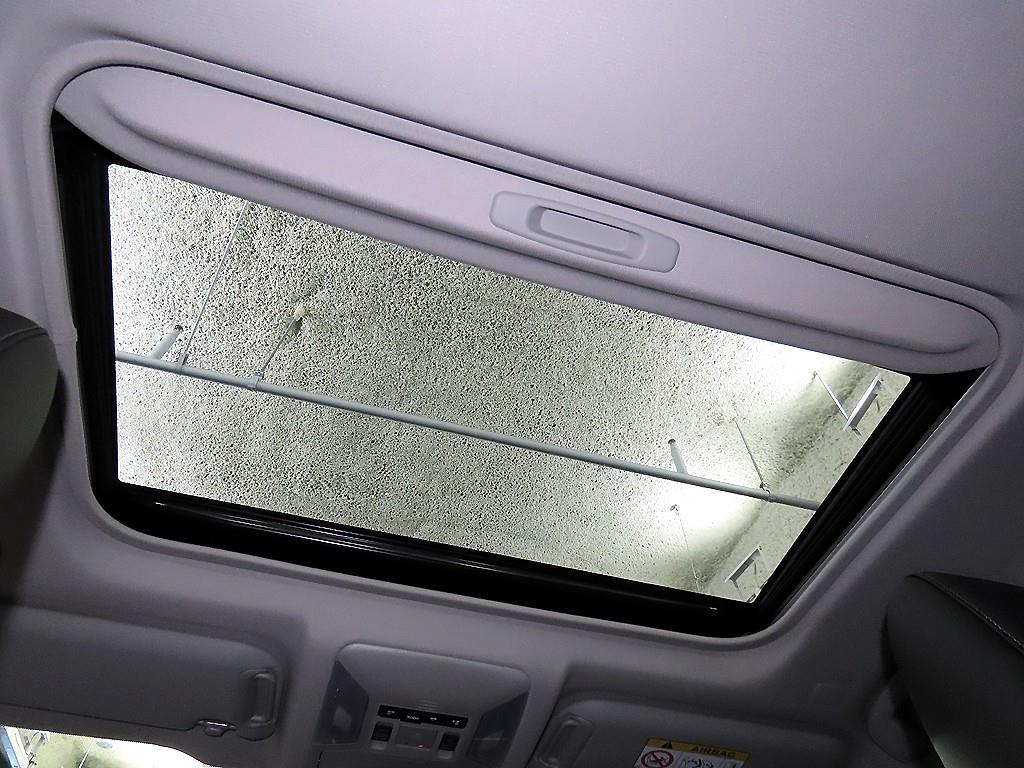 Toyota RAV4 2024 Blanco - Importación desde Corea - HF Imports Iquique - Foto 17