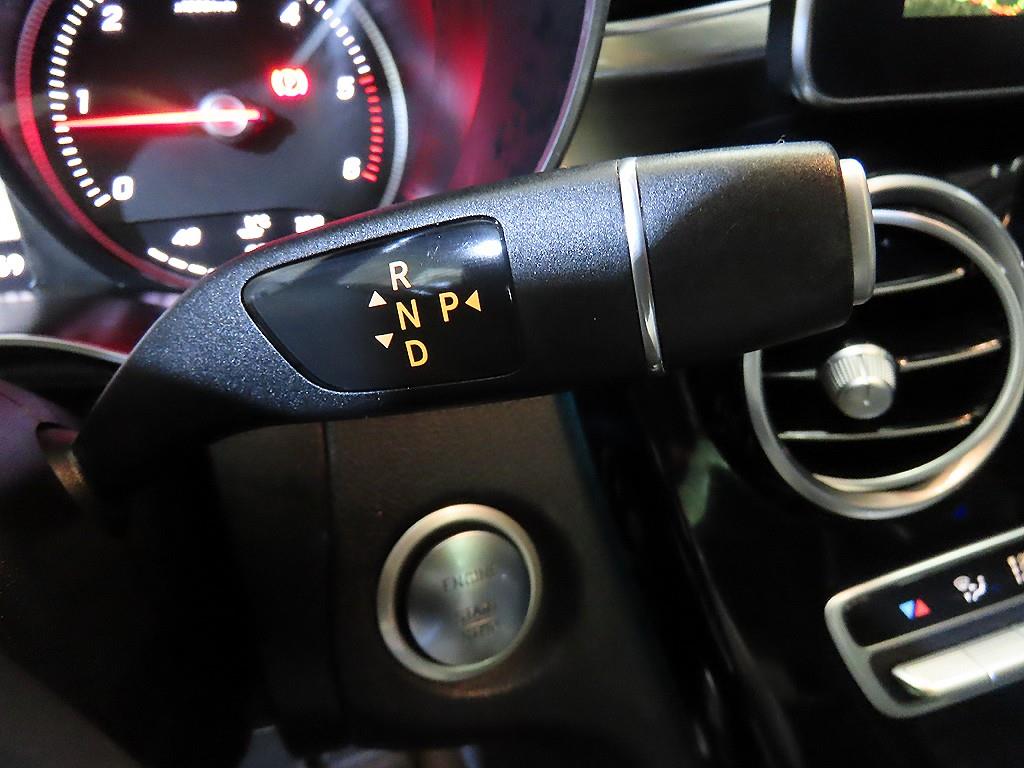 Mercedes Benz GLC Class - Vista 12