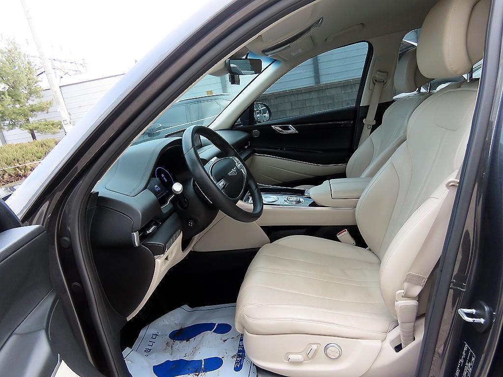 Genesis GV80 - Vista 5