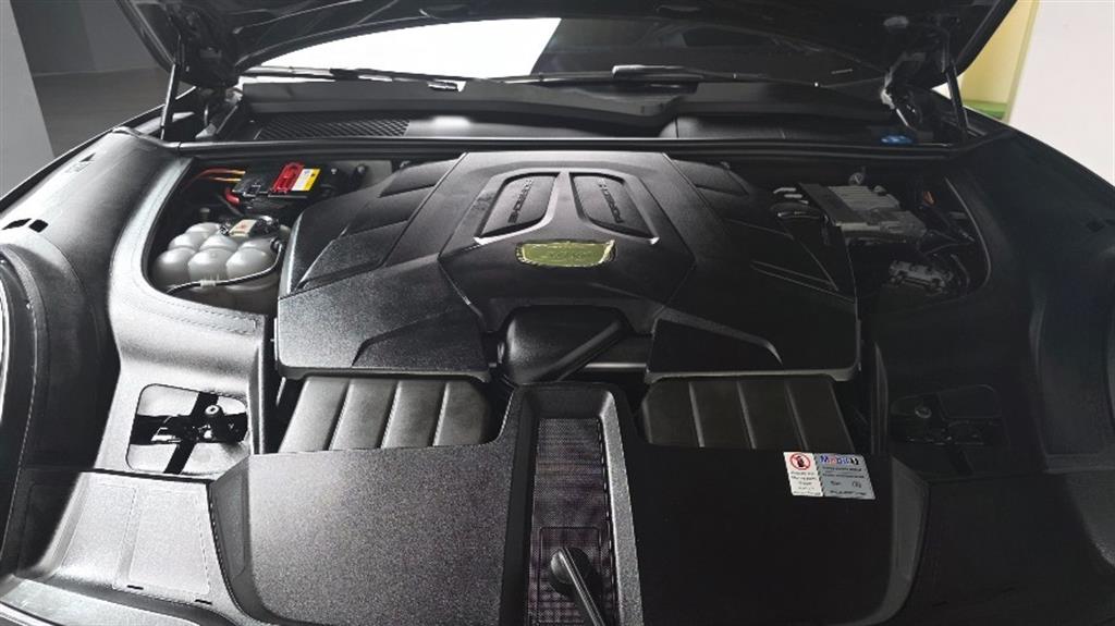 Porsche Cayenne - Vista 6