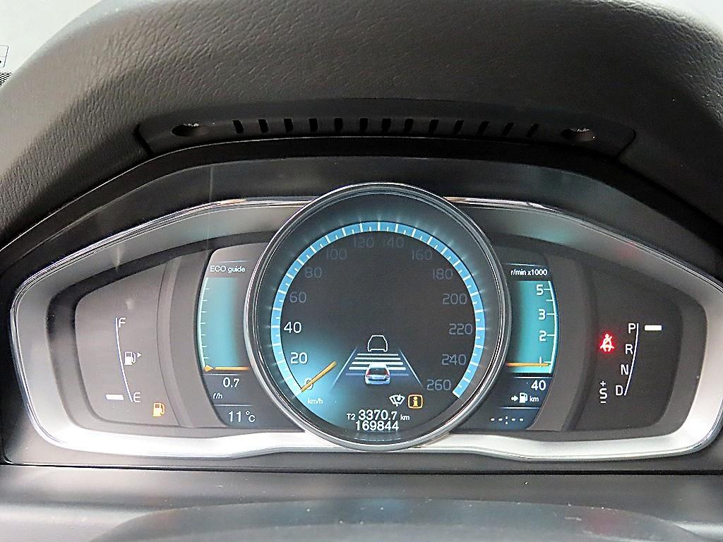 Volvo XC70 - Vista 8