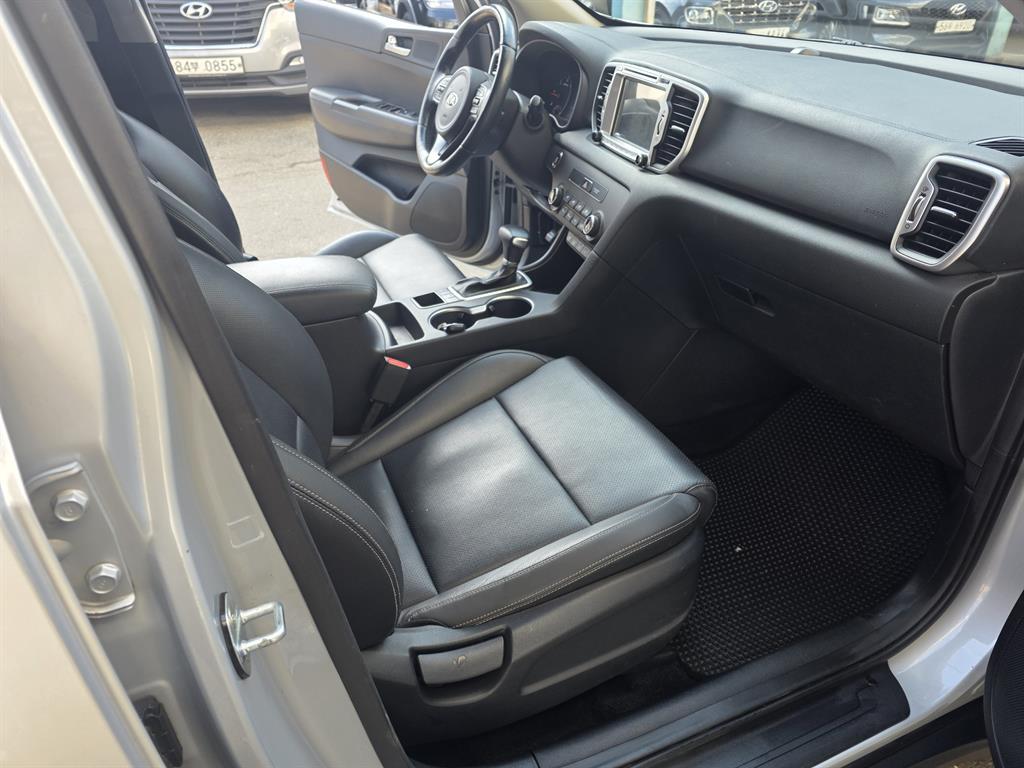 KIA Sportage - Vista 9