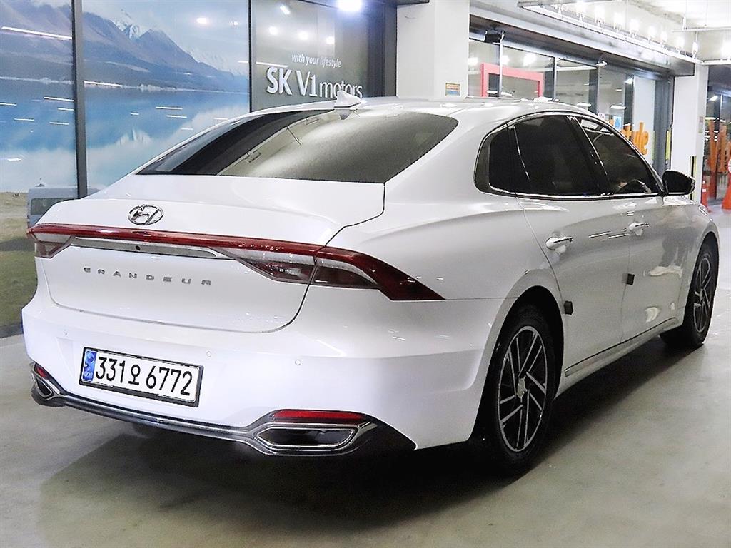 HYUNDAI Grandeur - Vista 4